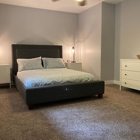 Stoneshire Guesthouse 클리어워터비치 외부 사진